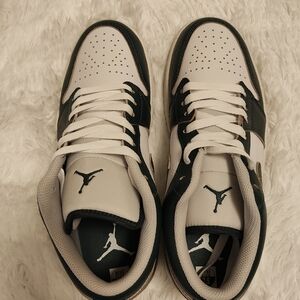 New Air Jordan 1 low SE oxidized green men's size 7.5